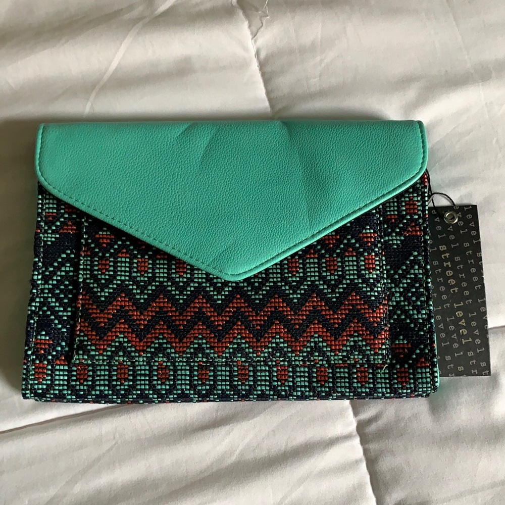 Street Level Tatiana woven clutch